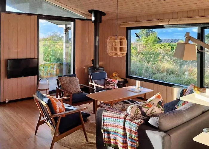 House On Natural Plot Overlooking The Dune 度假居